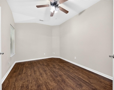 18211 Doral Rock Court - Photo Thumbnail 31