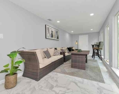 2107 Wakefield Drive - Photo Thumbnail 39