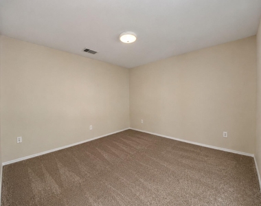 525 Eagles Nest Cove - Photo Thumbnail 31