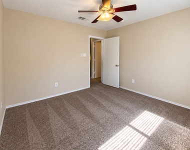 525 Eagles Nest Cove - Photo Thumbnail 35