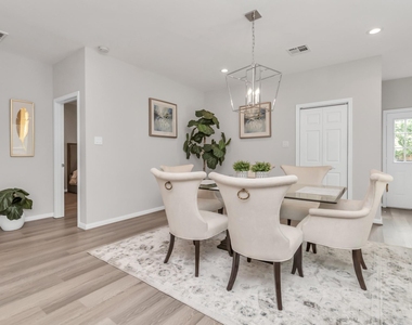 3308 Castor Street - Photo Thumbnail 16