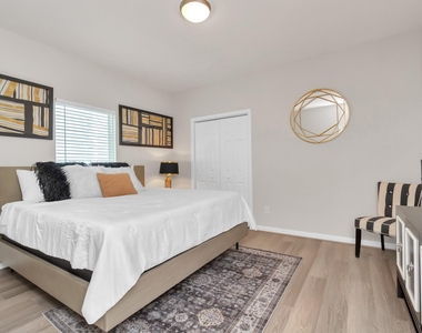 3308 Castor Street - Photo Thumbnail 30
