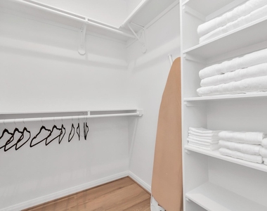 3308 Castor Street - Photo Thumbnail 39
