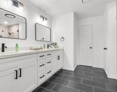 2118 Gemini Street - Photo Thumbnail 11