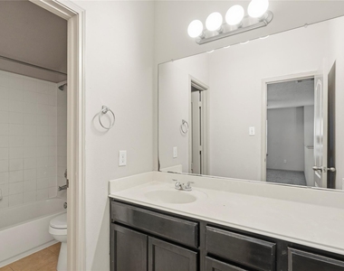 5907 Water Violet Lane - Photo Thumbnail 24