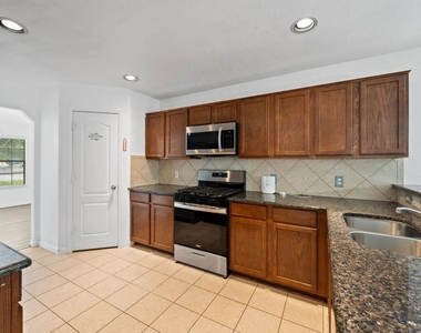 4614 Pin Oak - Photo Thumbnail 9