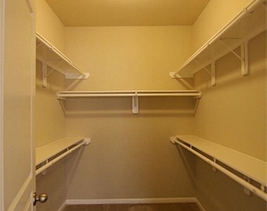 18206 Canary Bluff - Photo Thumbnail 12