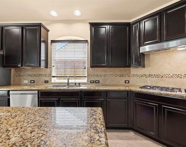 13938 Sawmill Run Lane - Photo Thumbnail 9