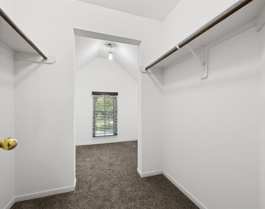 13938 Sawmill Run Lane - Photo Thumbnail 22