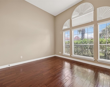18943 Villa Bergamo Lane - Photo Thumbnail 8