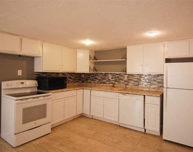 2606 Stanford Street - Photo Thumbnail 6