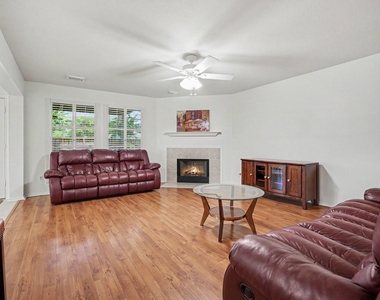 1150 Andover Drive - Photo Thumbnail 9