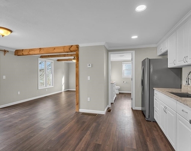 297 Elm - Photo Thumbnail 19