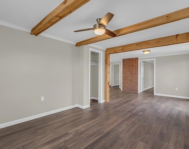 297 Elm - Photo Thumbnail 21