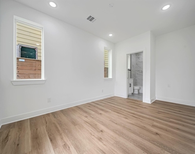 3468 Bremond Street - Photo Thumbnail 7