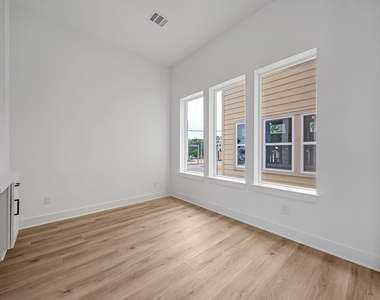 3468 Bremond Street - Photo Thumbnail 13
