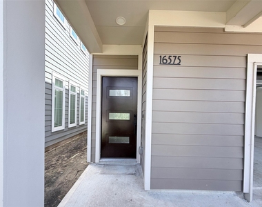 16575 Oasis Glade Drive - Photo Thumbnail 1