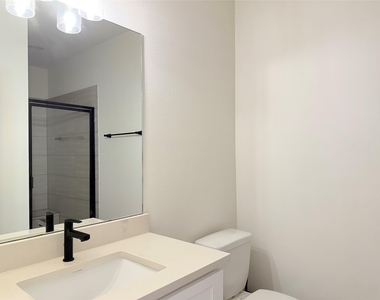 16575 Oasis Glade Drive - Photo Thumbnail 18