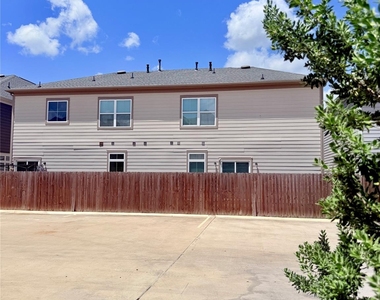 16575 Oasis Glade Drive - Photo Thumbnail 47