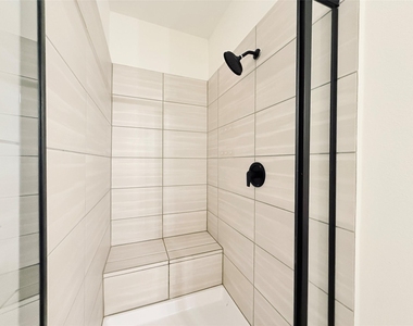 16575 Oasis Glade Drive - Photo Thumbnail 13