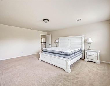 2903 Oakdale Landing Court - Photo Thumbnail 30
