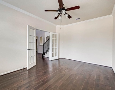 2903 Oakdale Landing Court - Photo Thumbnail 6