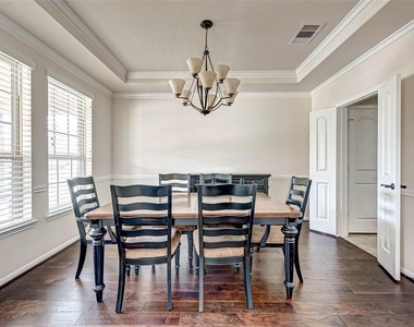2903 Oakdale Landing Court - Photo Thumbnail 11