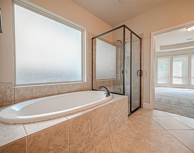 12604 Floral Park Lane - Photo Thumbnail 35