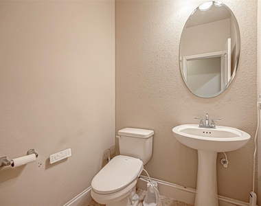 12604 Floral Park Lane - Photo Thumbnail 19