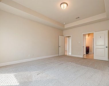 12604 Floral Park Lane - Photo Thumbnail 31