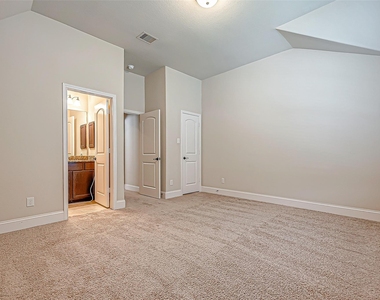 12604 Floral Park Lane - Photo Thumbnail 22