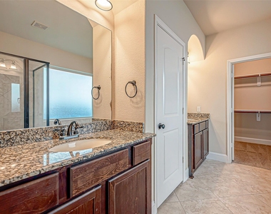 12604 Floral Park Lane - Photo Thumbnail 33