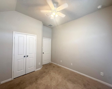 24423 Tesino River Circle - Photo Thumbnail 16