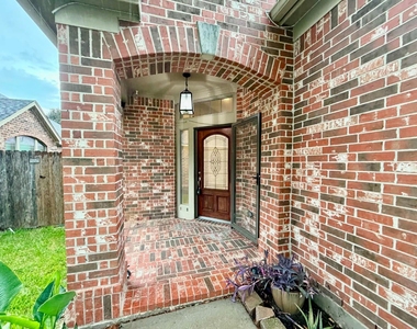 5607 Wagon Wheel Lane - Photo Thumbnail 1