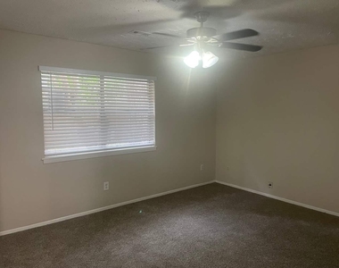 23414 Lestergate Drive - Photo Thumbnail 8