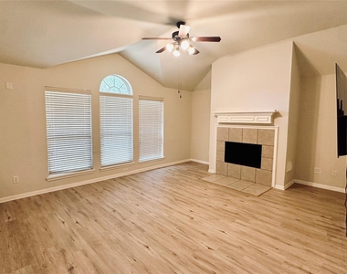 4919 Bonny Loch Lane - Photo Thumbnail 1