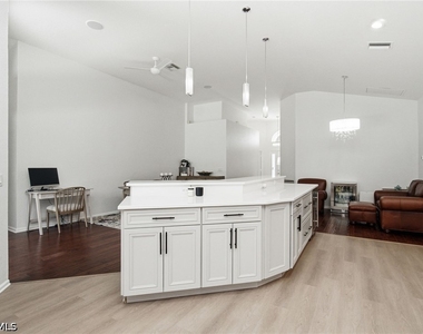 6988 Burnt Sienna Circle - Photo Thumbnail 17