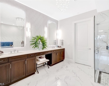 16328 Corsica Way - Photo Thumbnail 12