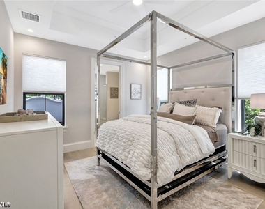 16328 Corsica Way - Photo Thumbnail 14