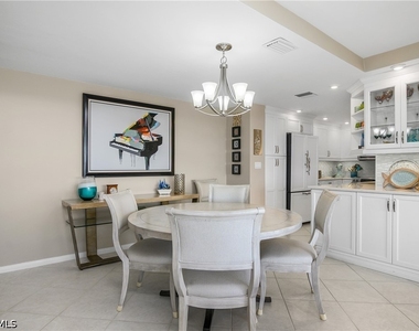 4005 Gulf Shore Boulevard N - Photo Thumbnail 13