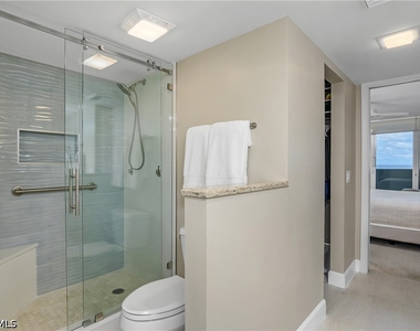4005 Gulf Shore Boulevard N - Photo Thumbnail 17