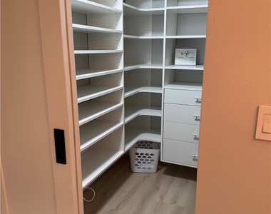 337 Emerald Bay Circle - Photo Thumbnail 15