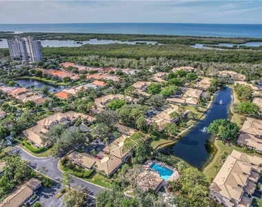 337 Emerald Bay Circle - Photo Thumbnail 32