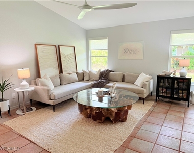 337 Emerald Bay Circle - Photo Thumbnail 6
