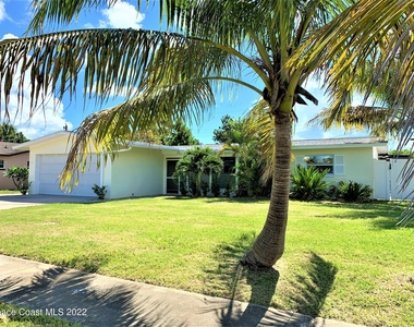 810 1st Street - Photo Thumbnail 1