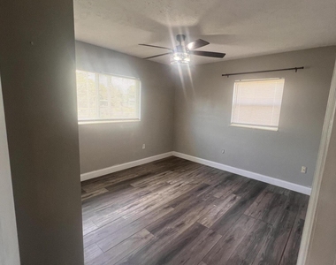 3331 Kentucky Street - Photo Thumbnail 13