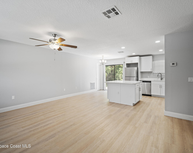 1328 Union Street Se - Photo Thumbnail 3