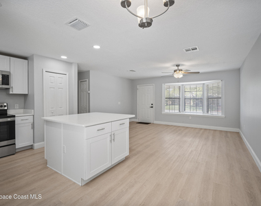 1328 Union Street Se - Photo Thumbnail 6