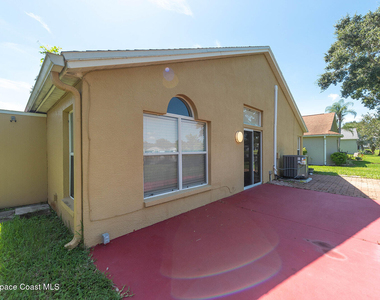 7033 Hammock Trace Drive - Photo Thumbnail 28