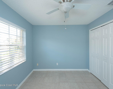 7033 Hammock Trace Drive - Photo Thumbnail 10